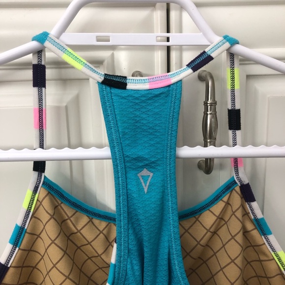 Ivivva by Lululemon girl’s Double Dutch tank top - Picture 6 of 9
